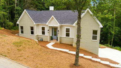 1721 Starboard Dr, Hixson, TN, 37343-4674 | Card Image