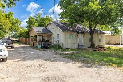 4316 Oneal Street, House other with 5 bedrooms, 2 bathrooms and null parking in Greenville TX | Image 2