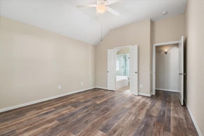 Primary Bedroom | Image 19
