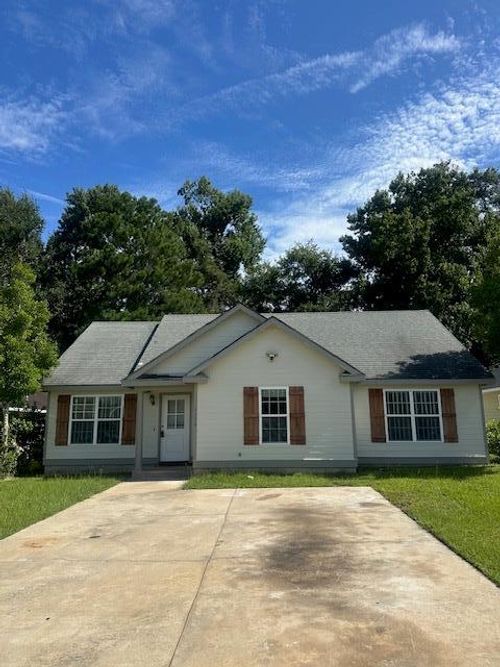 4288 Deercrest Dr, Valdosta, GA, 31602-7611 | Card Image
