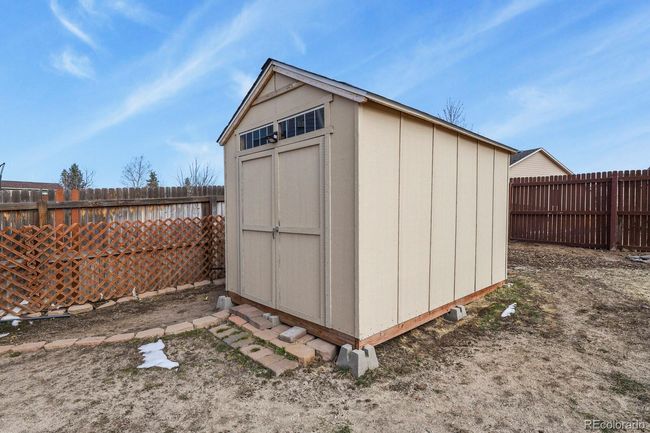 10377 Mount Evans Dr, House other with 4 bedrooms, 3 bathrooms and 2 parking in Peyton CO | Image 27