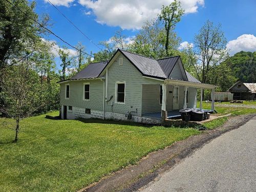659 Spruce St, Marion, VA, 24354-3725 | Card Image