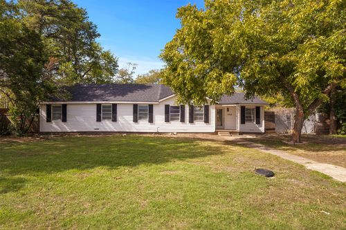 2523 N Prairie Creek Rd, Dallas, TX, 75227-8006 | Card Image