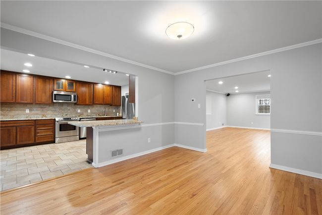 2671 Thorntree Dr, House other with 4 bedrooms, 3 bathrooms and 2 parking in Upper St. Clair PA | Image 8