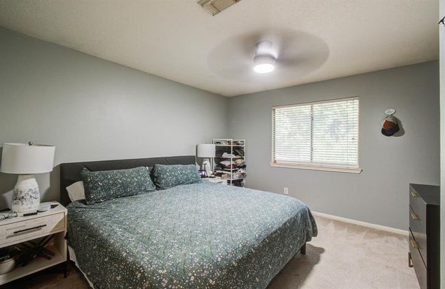1010 Forestburg Dr, House other with 4 bedrooms, 3 bathrooms and 2 parking in Spring TX | Image 11