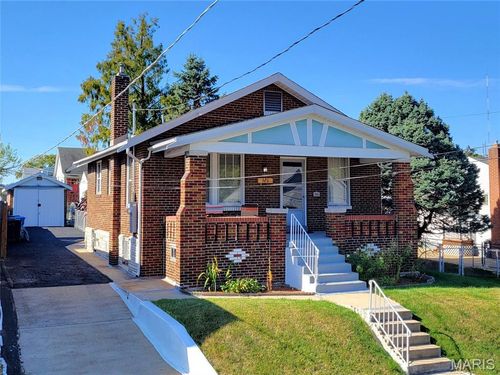 320 Degenhardt Ave, Saint Louis, MO, 63125-1907 | Card Image
