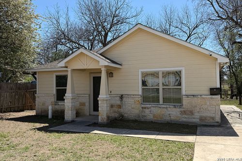 220 Hansford St, San Antonio, TX, 78210-4808 | Card Image
