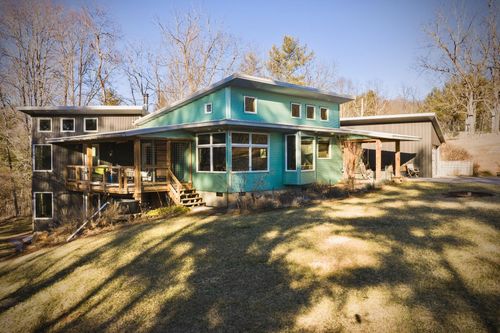 1141 Dobbins Farm Rd Ne, Floyd, VA, 24091-3785 | Card Image