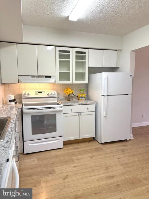 apt-1202-9200 Edwards Way, HYATTSVILLE, MD, 20783-3492 | Card Image