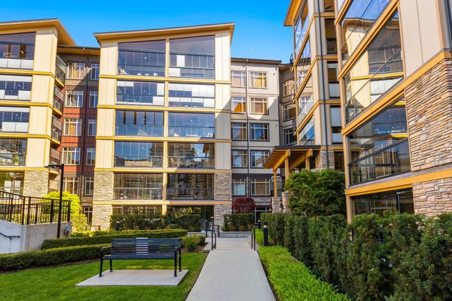 424 - 32445 Simon Avenue, Condo with 2 bedrooms, 2 bathrooms and 2 parking in Abbotsford BC | Image 1