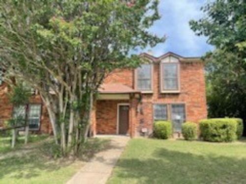 707 Brookhaven Dr, Lancaster, TX, 75134-3710 | Card Image