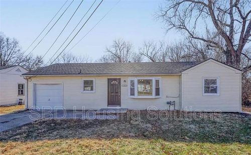 7819 E 58th St, Kansas City, MO, 64129-2726 | Card Image