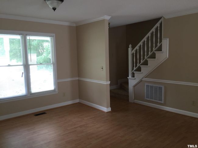 Photo #8 | Image 8