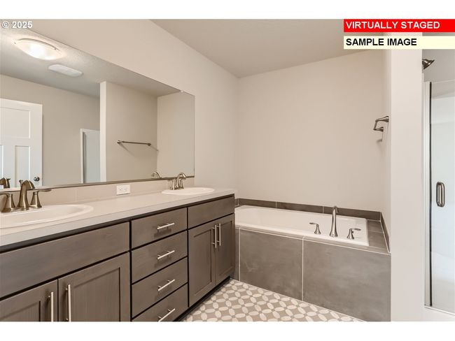 734 Pickering Ln, House other with 3 bedrooms, 3 bathrooms and 2 parking in Woodburn OR | Image 12