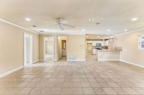 b-110-1919 American Dr, Lago Vista, TX, 78645-7806 | Card Image