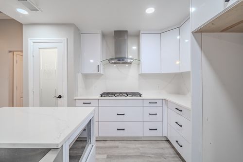 2105 Rosewood St, Grand Prairie, TX, 75050-3961 | Card Image