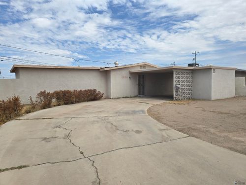 2008 E 26 St, Yuma, AZ, 85365 | Card Image