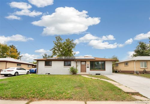 556 Empire St, Aurora, CO, 80010-4215 | Card Image