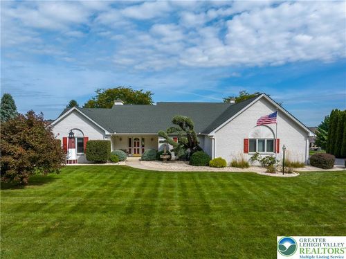 3231 Fairland Dr, Schnecksville, PA, 18078-2878 | Card Image