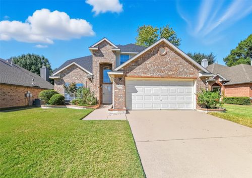 1914 Cheshire Dr, Grapevine, TX, 76051-7723 | Card Image