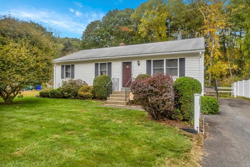 8 Tara Cir, Northampton, MA, 01062-3446 | Card Image