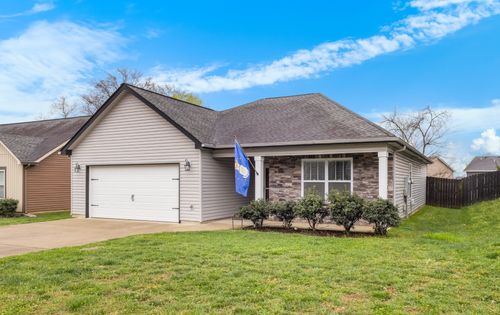 1264 Eagles View Dr, Clarksville, TN, 37040-2744 | Card Image