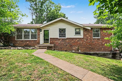 246 Sterling Rd, Hendersonville, TN, 37075-5329 | Card Image