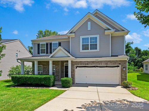 10409 Dominion Village Dr, Charlotte, NC, 28269-7919 | Card Image