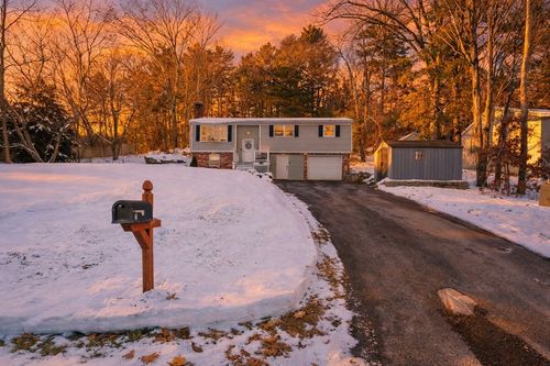 2 Brandywine Dr, Hooksett, NH, 03106-1304 | Card Image