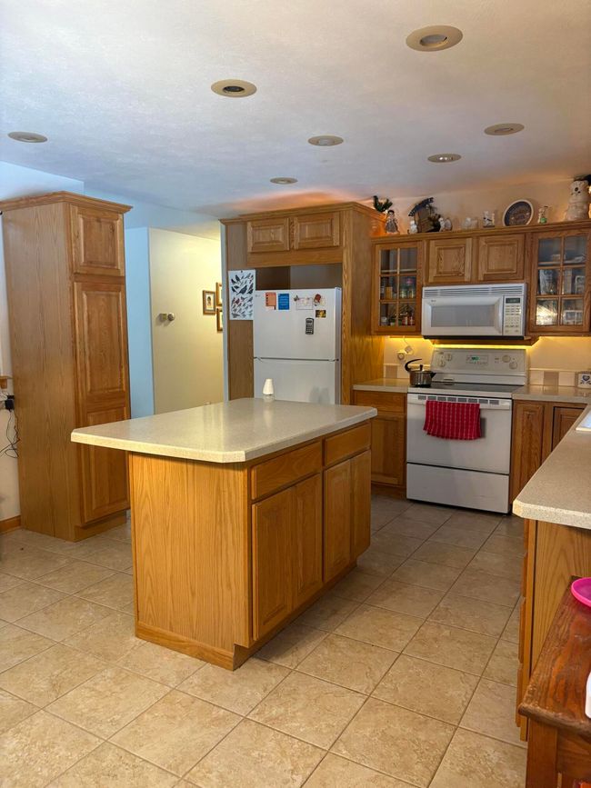 8632 W Blanchard Rd, House other with 7 bedrooms, 3 bathrooms and null parking in Blanchard MI | Image 34