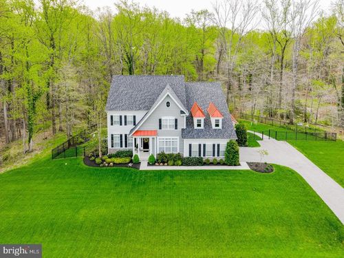 927 Heatherfield Ln, Millersville, MD, 21108-1961 | Card Image