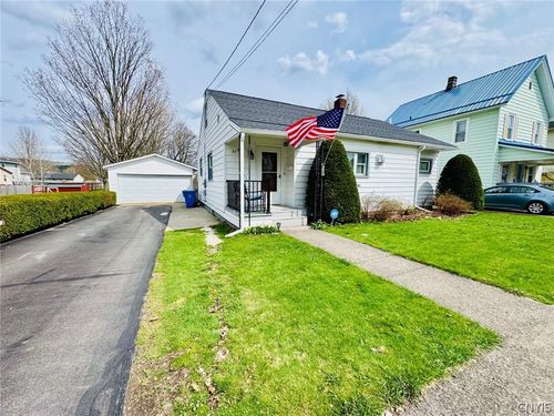 25 Crandall St, Cortland, NY, 13045-2221 | Card Image