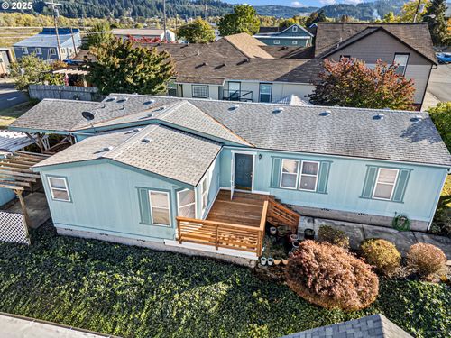 272 Alder St, Yoncalla, OR, 97499-7501 | Card Image