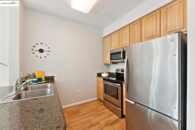5204 - 1121 40 Th St, Condo with 1 bedrooms, 1 bathrooms and 1 parking in Emeryville CA | Image 7
