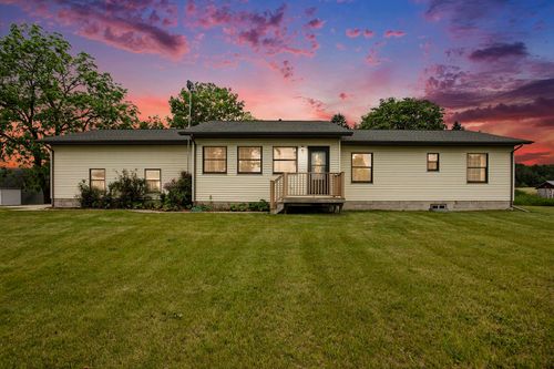 1520 Kuehn Rd, Sterling, MI, 48659-9707 | Card Image