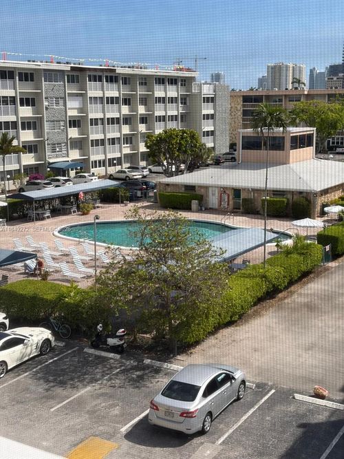 apt-403a-215 Se 3rd Ave, Hallandale Beach, FL, 33009-5671 | Card Image