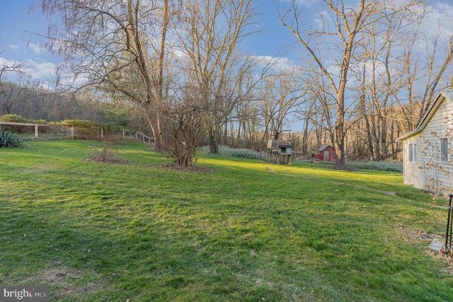 8 E Locust St, House other with 3 bedrooms, 1 bathrooms and null parking in MOUNT HOLLY SPRINGS PA | Image 29