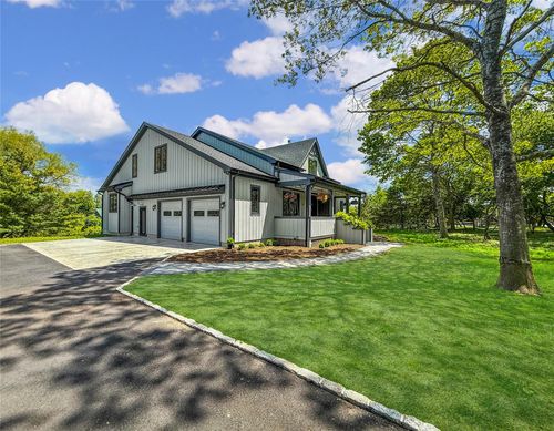 17 Moriches Ave, East Moriches, NY, 11940-1200 | Card Image