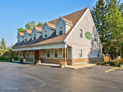 1125 N Delany Rd, Gurnee, IL, 60031-2007 | Card Image