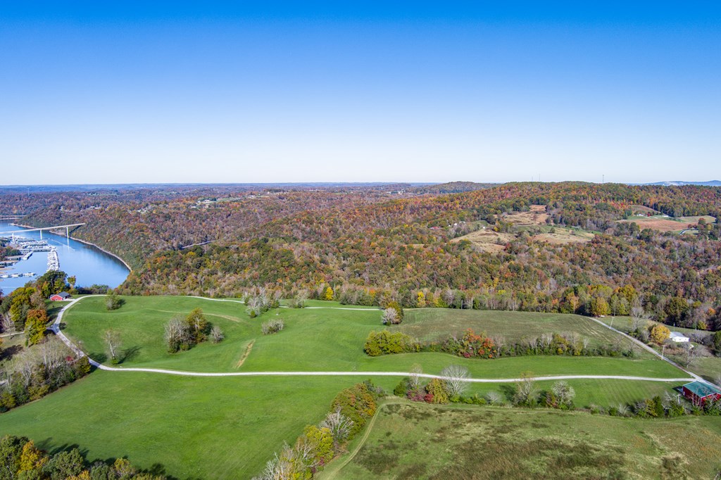 Land in Byrdstown 3