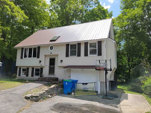 9c Kingsbury St, Derry, NH, 03038 | Card Image