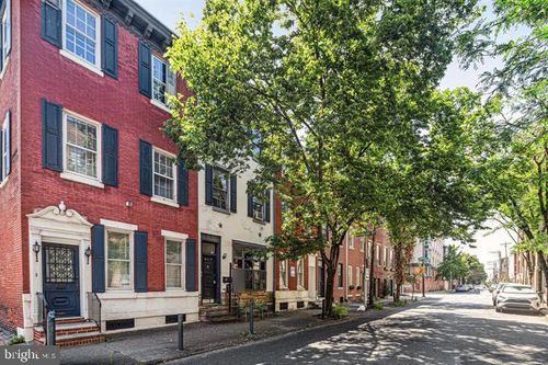 apt-2-417 S 16th St, Philadelphia, PA, 19146-1757 | Card Image