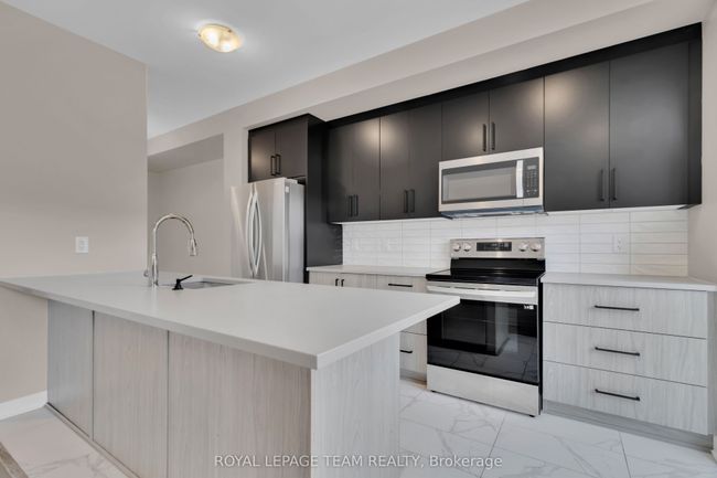 736 Cashmere Terr, House attached with 3 bedrooms, 4 bathrooms and 1 parking in Ottawa ON | Image 18