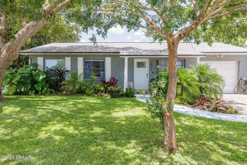 1052 Tompkins Dr, Port Orange, FL, 32129-3664 | Card Image