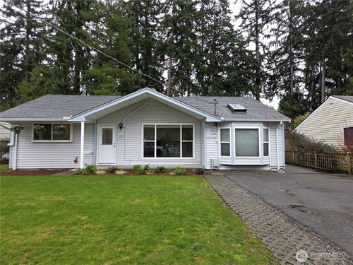 16850 Palatine Ave N, Shoreline, WA, 98133-5253 | Card Image