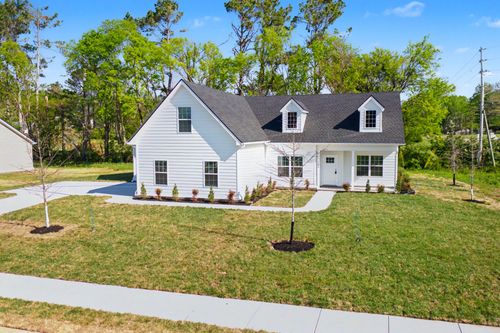 100 Centennial Ln, Columbia, TN, 38401-5454 | Card Image