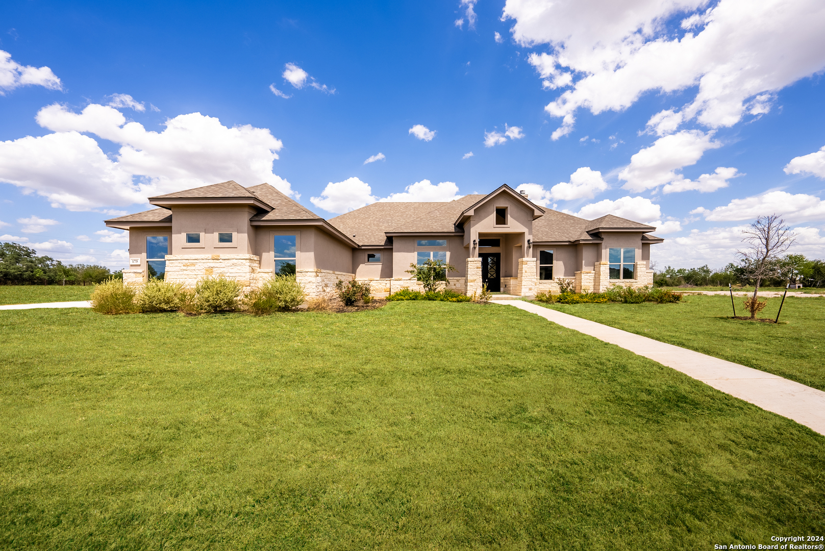 Virgil Way, Castroville, TX 78009