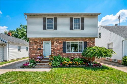 29136 Norman Ave, Wickliffe, OH, 44092-2341 | Card Image