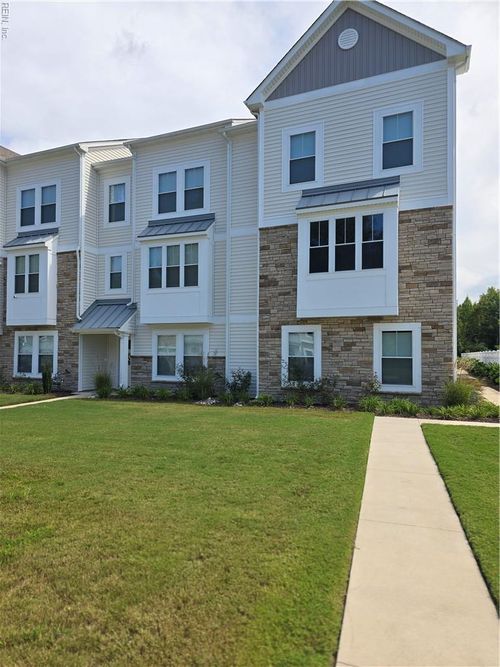 unit-105-1005 Opal St, Suffolk, VA, 23435-4173 | Card Image