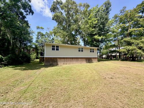 2109 Pascagoula River Dr, Lucedale, MS, 39452 | Card Image